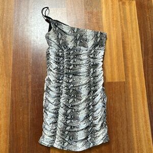 Animal print off the shoulder mini dress size Medium Forever 21